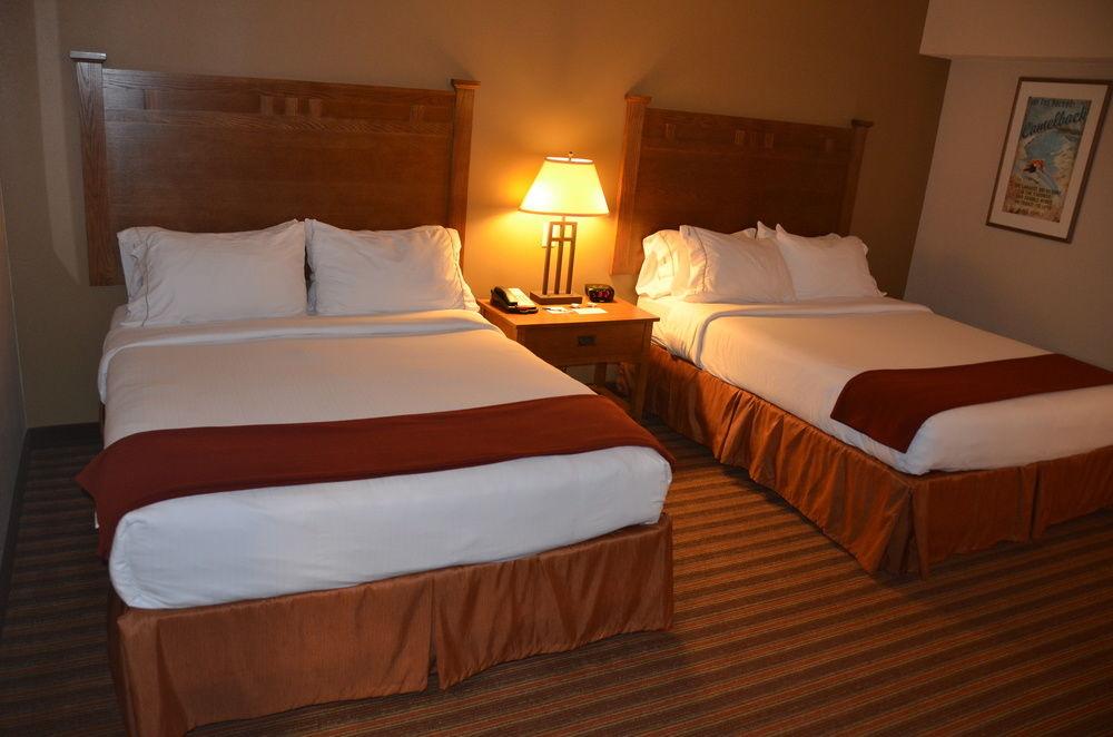 Holiday Inn Express & Suites Donegal By Ihg Eksteriør bilde